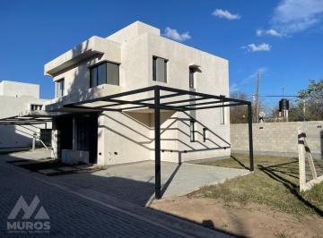 PH · 80m² · 4 Ambientes · 2 Cocheras · PH en Arguello