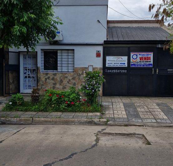 Casa · 1m² · 12 Ambientes · 1 Cochera