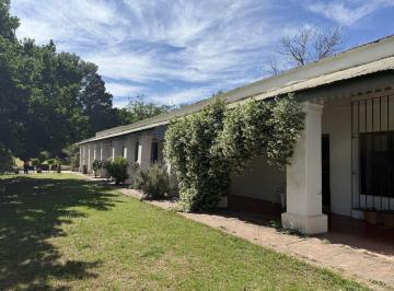 Casa de 7 ambientes, La Población · Casona La Choza