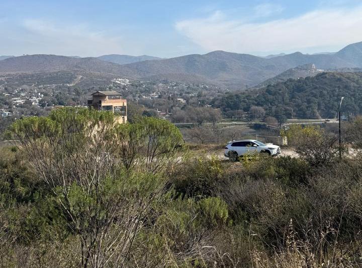 Terreno · 775m²