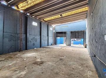 Bodega-Galpón · 130m² · Depósito Galpón en Alquiler en Sáenz Peña, Tres de Febrero, G. B. a. Zona Oeste