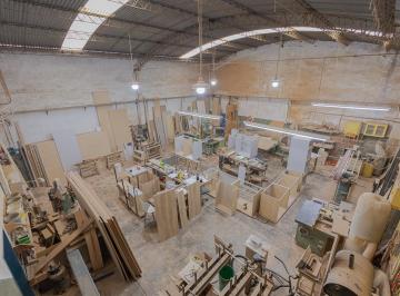 Depósito · 190m² · Venta Deposito - Galpón en Caseros
