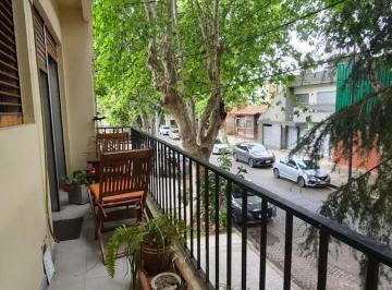 Departamento · 121m² · 4 Ambientes · 1 Cochera · Piso 127 m² con Cochera Cubierta y Baulera