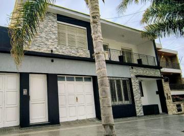 Casa de 8 ambientes, Rodeo de la Cruz · Casa en Venta C/ Cochera en Rodeo de La Cruz