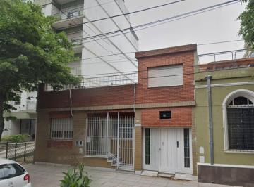 Terreno · 121m² · Lote con Casa 4 Ambientes San Martin Centro