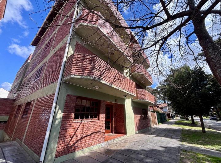 Departamento · 32m² · 2 Ambientes · 1 Cochera
