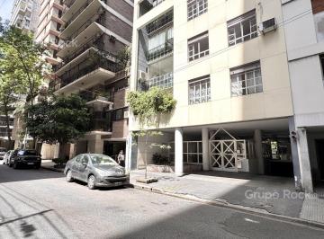 Garage · 12m² · Cochera Fija y Cubierta - Sucre y Arcos