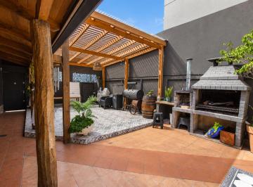 Casa · 79m² · 4 Ambientes · 2 Cocheras · Casa en Venta Lanus 4 Ambientes Quincho y Pileta