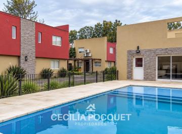 Casa · 117m² · 3 Ambientes · 1 Cochera · Casa Dúplex en Venta en Canning Apto Credito