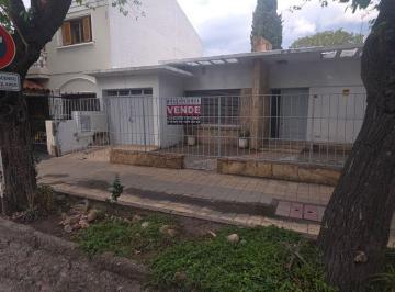 Casa de 7 ambientes, Ciudad de Mendoza · Cuarta Oeste
