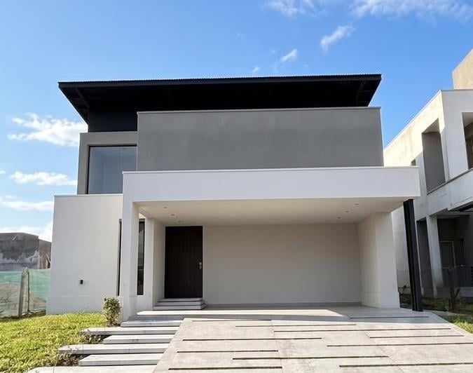 Casa · 170m² · 4 Ambientes · 2 Cocheras