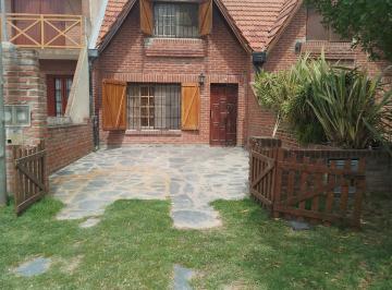 Casa de 3 ambientes, Santa Clara del Mar · Vendo o Permuto X Propiedad en Caba. Hermoso Duplex a 1 Cuadra y Media del Mar.