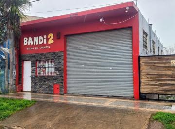 Local comercial · 200m² · Se Alquila Salon Comercial o Para Deposito a 150 m de La Rotonda del Gaucho