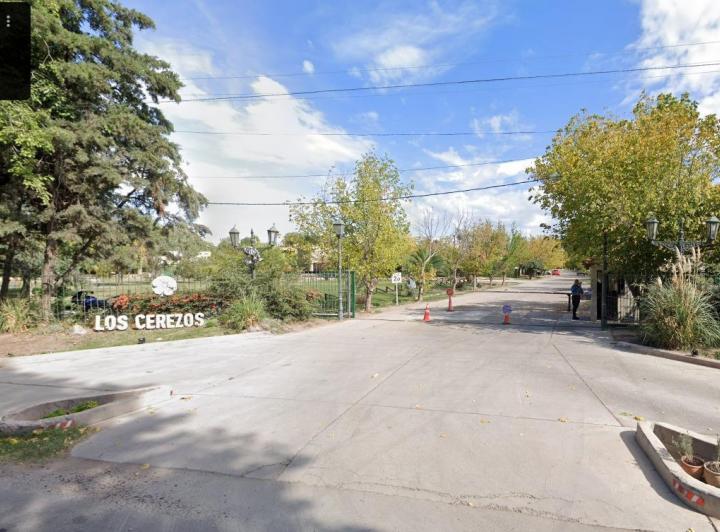 Terreno · 1292m²