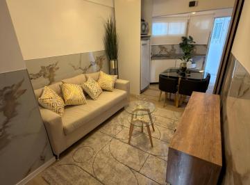 Foto 1 - Living Comedor · Monte Hermoso Centro – Departamento Renovado, Amueblado y Equipado | Dueño Direc
