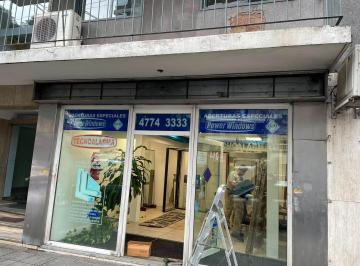 Local comercial · 160m² · 1 Ambiente · Local Av Cabildo 212 Pb + Ssuelo (80 m² C/u) Alquila