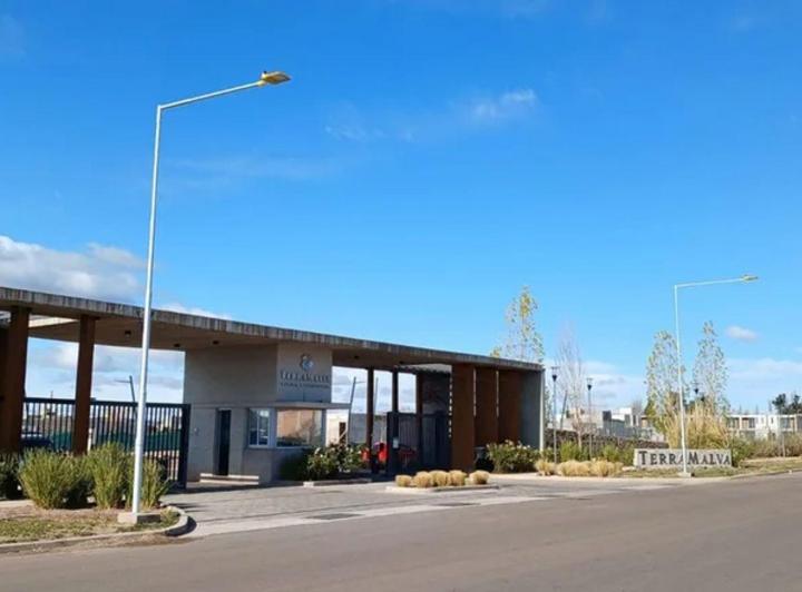 Terreno · 300m²
