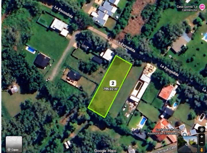 Terreno · 796m²