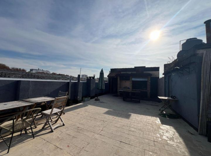 Casa · 348m² · 6 Ambientes · 1 Cochera