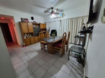 Departamento · 55m² · 3 Ambientes · 1 Cochera · 3 Amb. con Cochera, Baulera y Balcón - Flores!