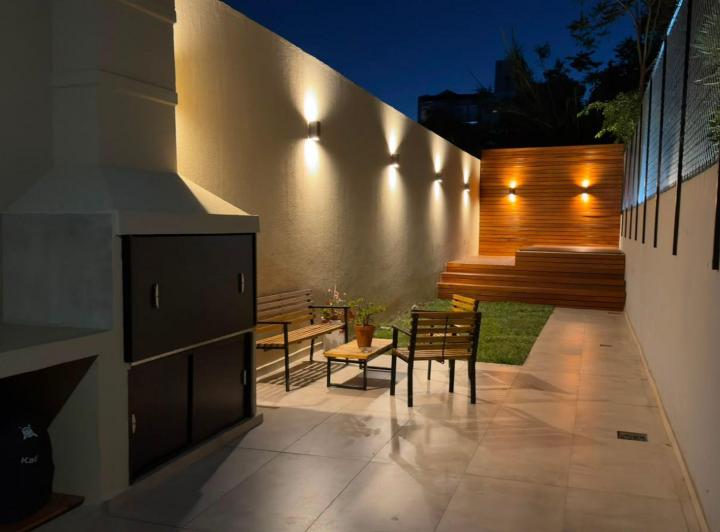 PH · 203m² · 4 Ambientes · 1 Cochera