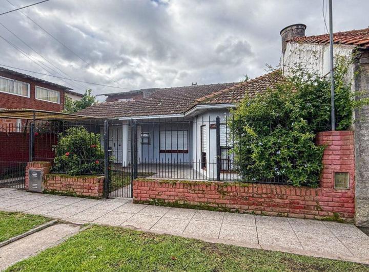 Casa · 112m² · 3 Ambientes · 1 Cochera