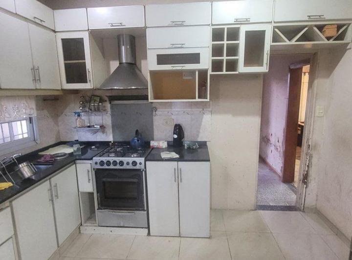 Casa · 160m² · 4 Ambientes · 3 Cocheras