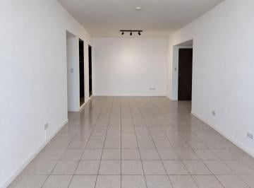 Departamento · 82m² · 4 Ambientes · Alquiler 4 Amb Ubicacion Inmejorable en Colegiales
