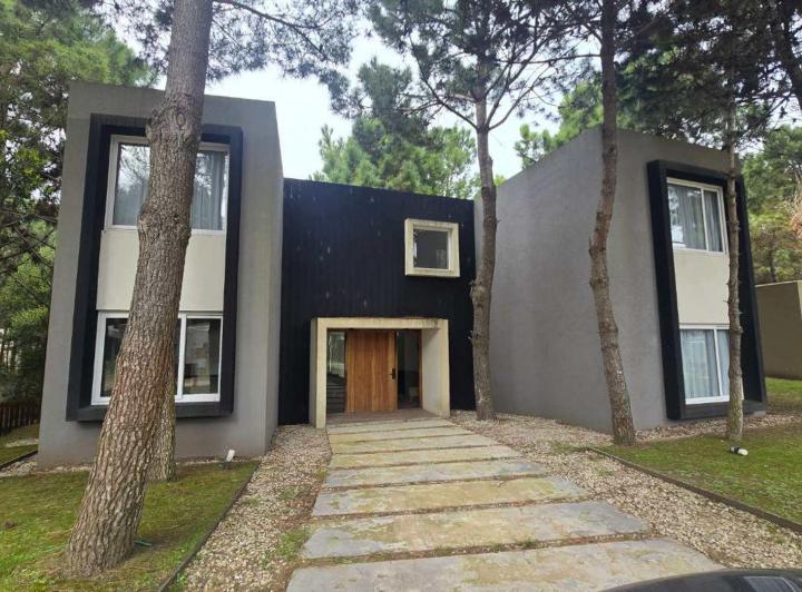 Casa · 203m² · 5 Ambientes