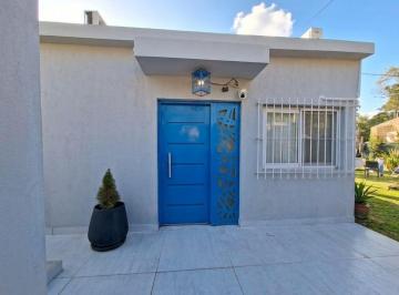 Casa · 78m² · 3 Ambientes · 1 Cochera · Casa Tres Amb Reciclada Galeria y Piscina en Pilar