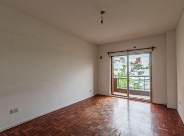 Departamento de 2 ambientes, Coghlan · Venta Departamento Dos Ambientes con Baulera