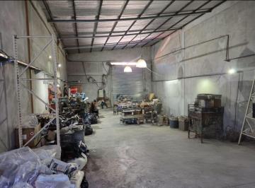 Bodega-Galpón · 370m² · Venta Galpon Ciudadela Sur 315 m Facilidades