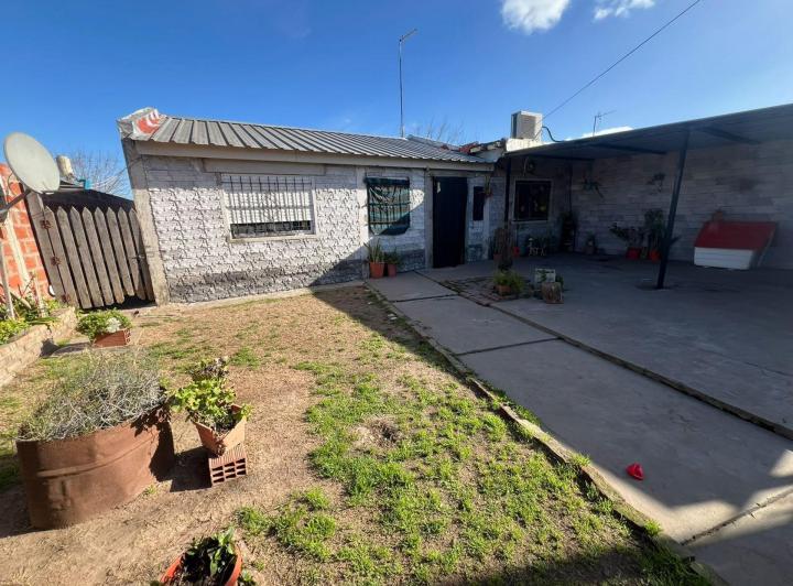 Casa · 97m² · 3 Ambientes · 2 Cocheras