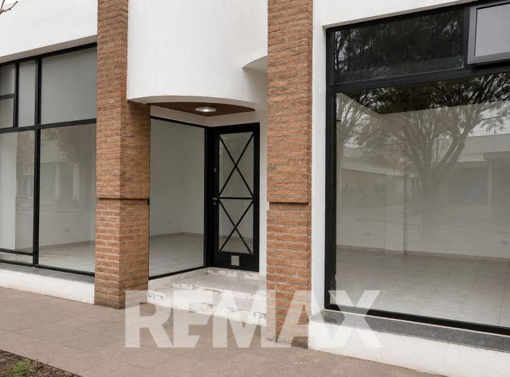 Local comercial · 222m²