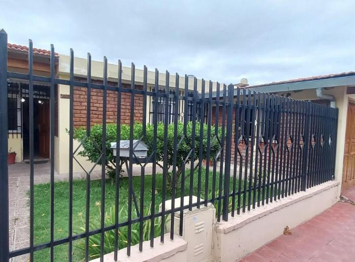 Casa · 137m² · 6 Ambientes · 1 Cochera