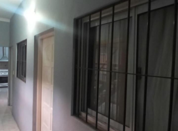 Casa · 140m² · 12 Ambientes