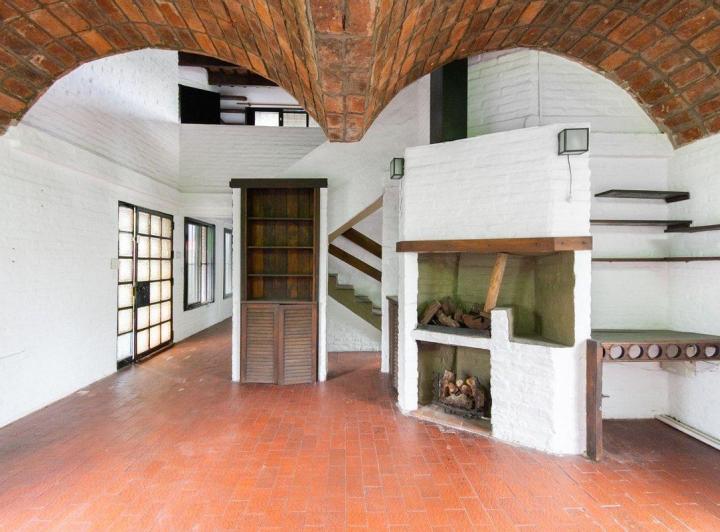 Casa · 130m² · 4 Ambientes · 1 Cochera
