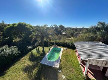 Casa · 202m² · 5 Ambientes · 1 Cochera · Venta Casa 3 Dorm Apta Credito Villa Los Aromos!