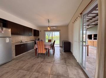 Casa · 180m² · 4 Ambientes · 2 Cocheras · Casa en El Canton - Norte