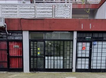 Local comercial · 42m² · Alquiler Local Comercial 42 m² Flores