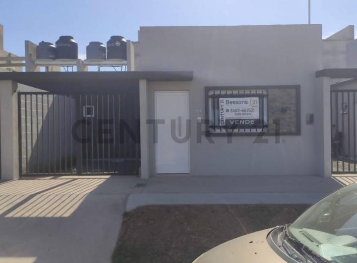 Casa · 60m² · 2 Ambientes · 1 Cochera