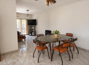 Casa · 257m² · 4 Ambientes · Venta Vivienda con Terraza Local Comercial en Pb, Barrio Echesortu, Rosario