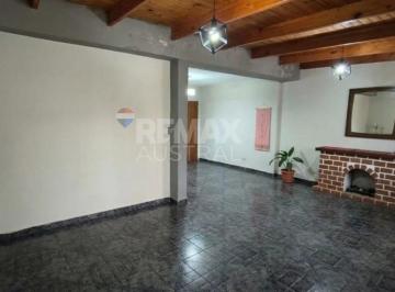 Casa · 90m² · 5 Ambientes · Casa en Venta B°moure