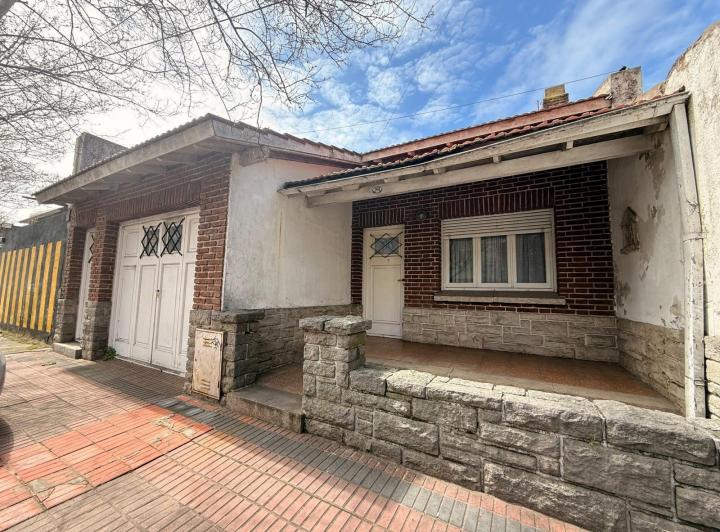 Casa · 86m² · 3 Ambientes · 1 Cochera