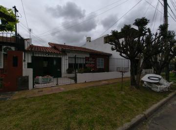 Casa de 4 ambientes, Quilmes · Chalet Quilmes Oeste
