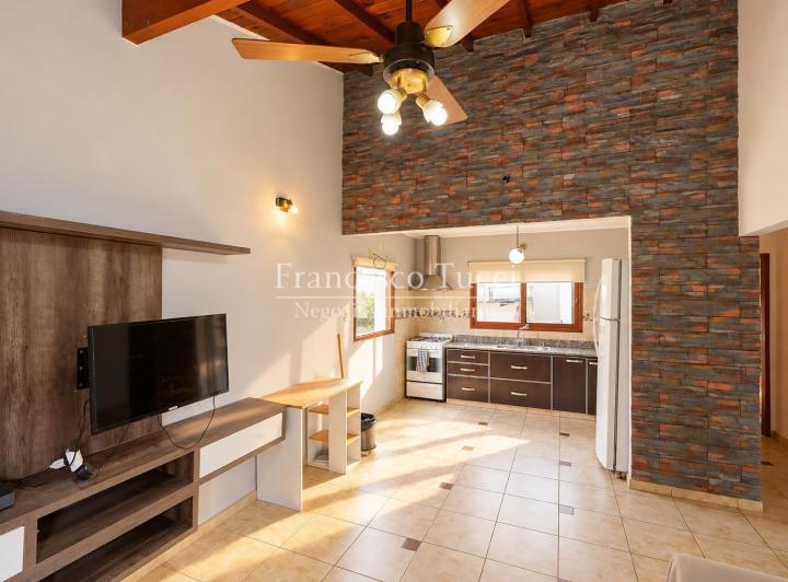 Casa · 171m² · 7 Ambientes · 2 Cocheras