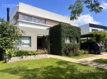 Casa · 260m² · 5 Ambientes · 3 Cocheras · Casa Al Agua en Alquiler - El Canton - Escobar