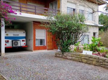 Casa · 490m² · 8 Ambientes · 3 Cocheras · Venta Casa en Florencio Varela