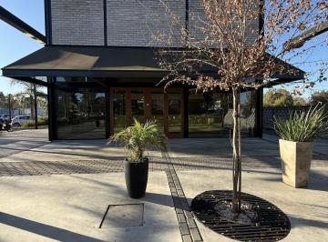 Local comercial · 80m² · 2 Ambientes · Local en Esquina en Alquiler | Paseo Mitre | Doble Frente y 2 Plantas | Gorina