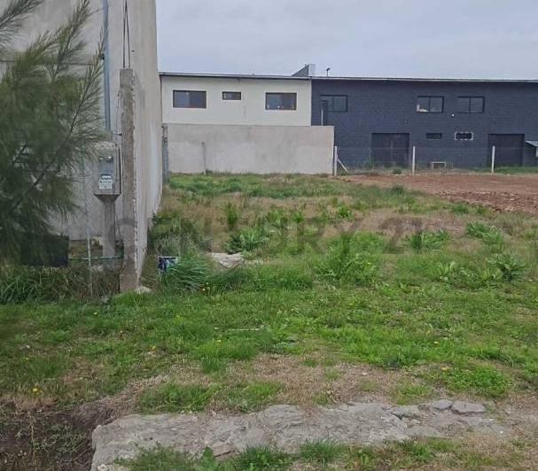 Terreno · 300m²